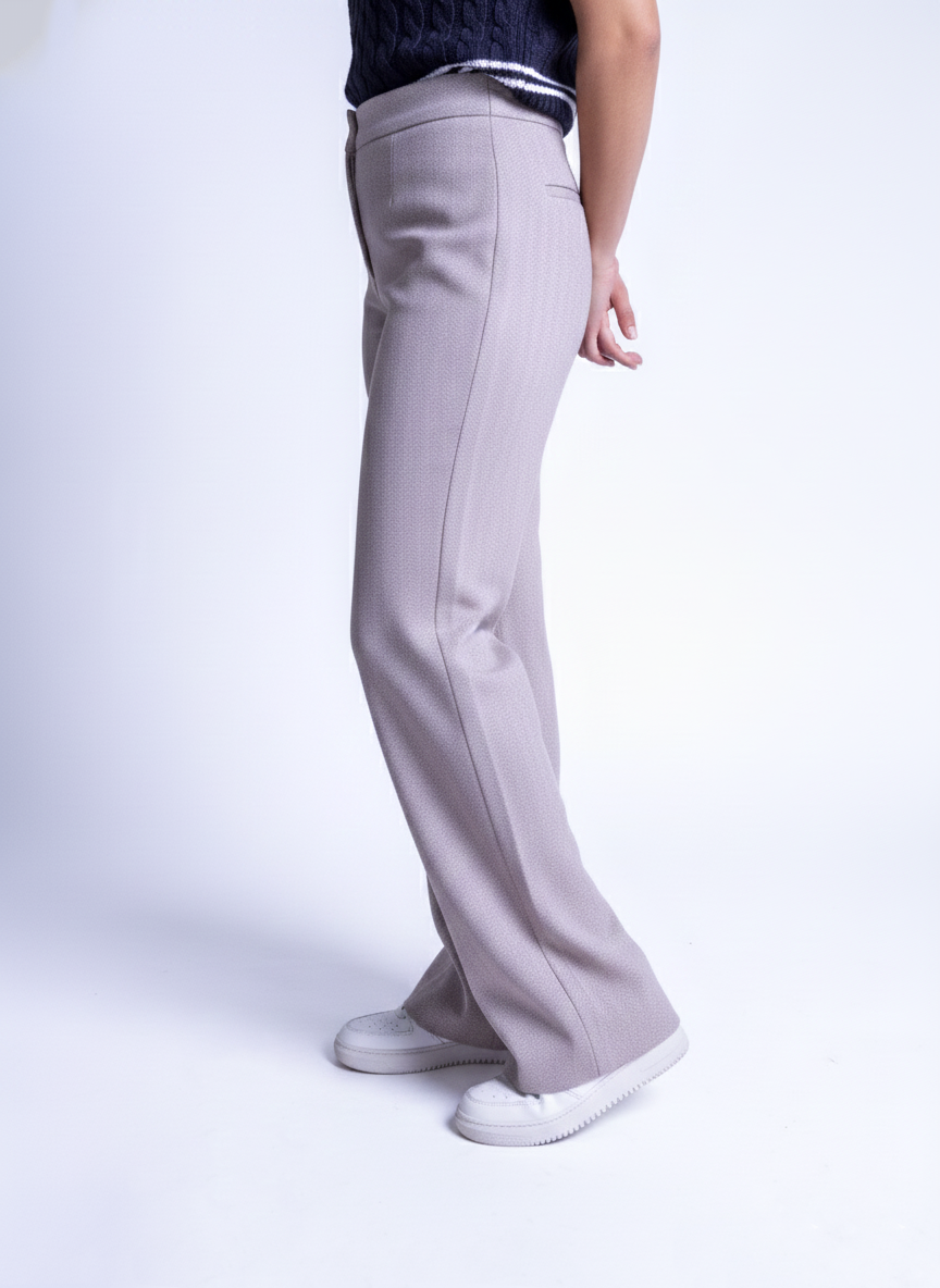 Pantalón beige jaspeado con pinzas de vestir