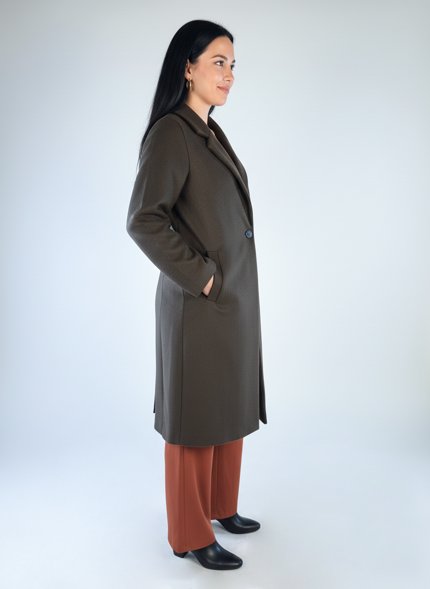 Saco largo cafe con cierre a un botón
