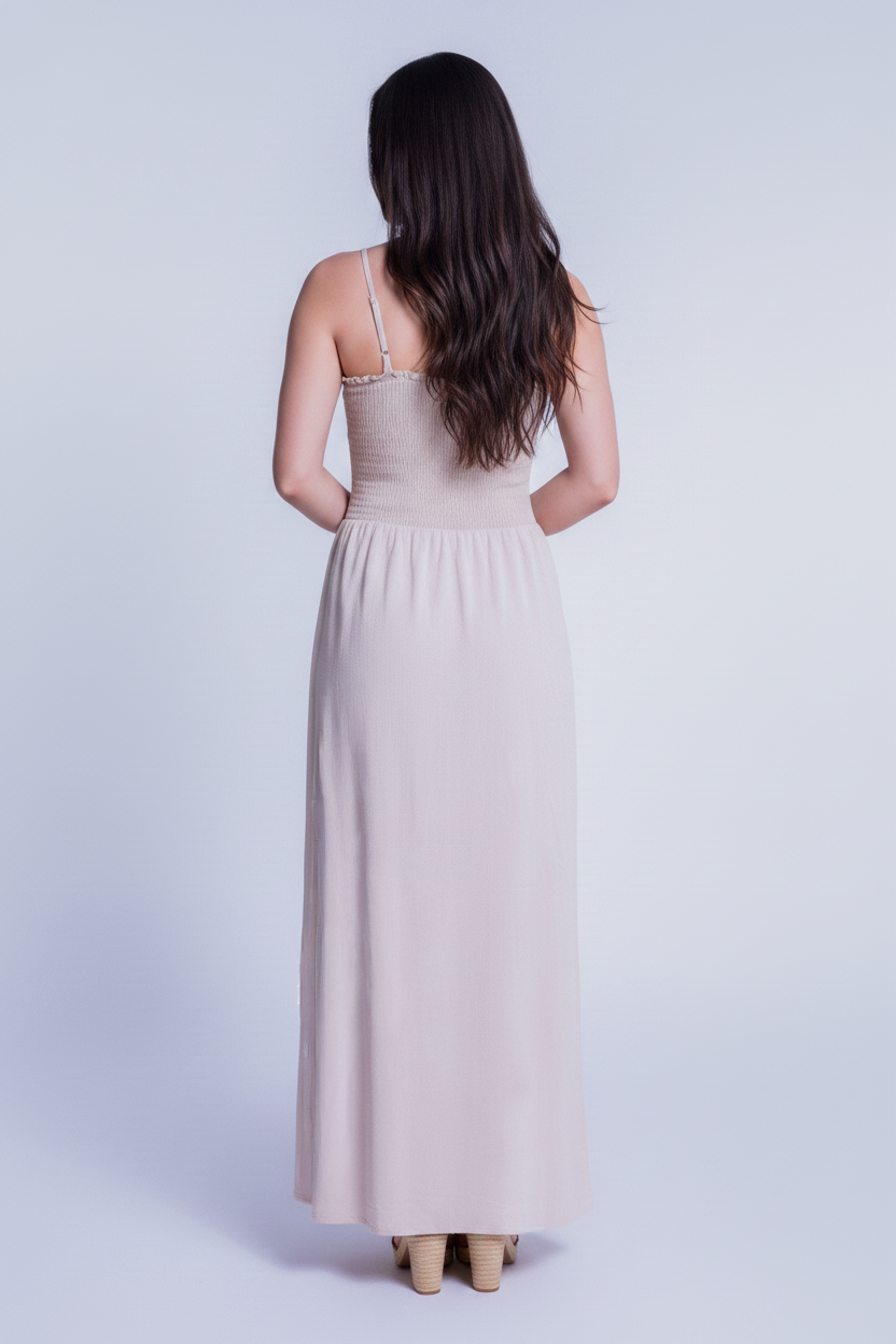 Vestido largo de tirantes con elástico en pecho
