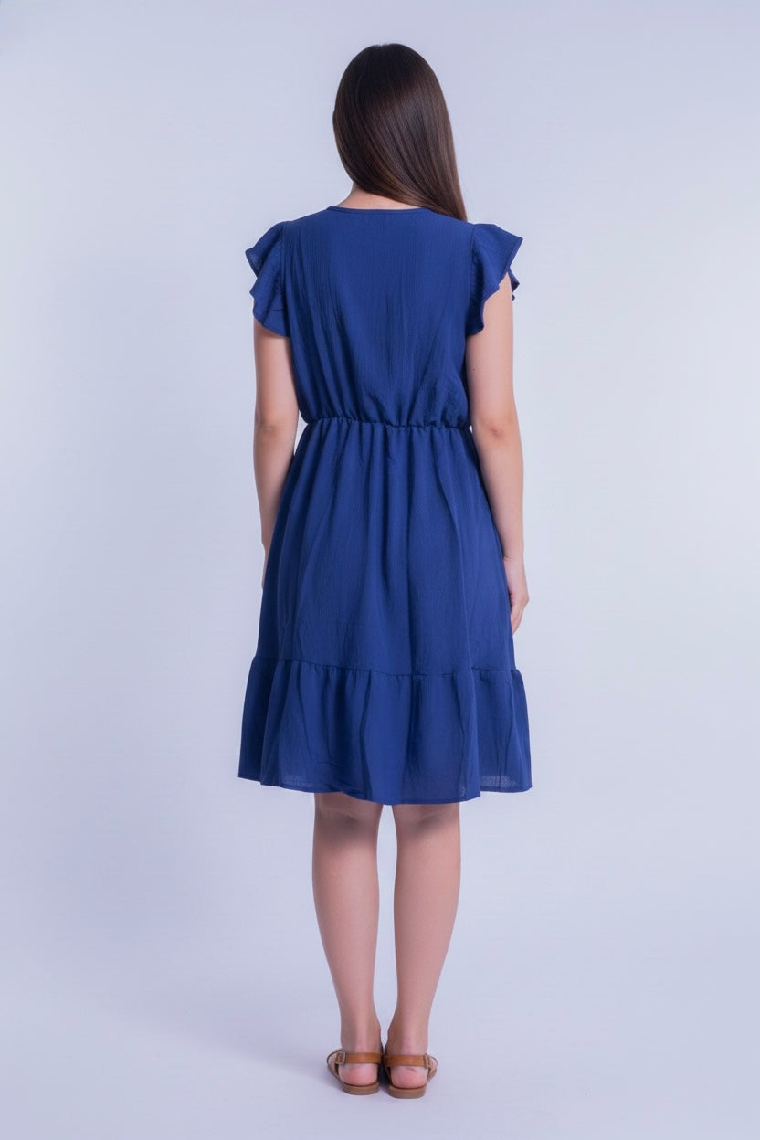 Vestido azul con botones de imitación con cinto