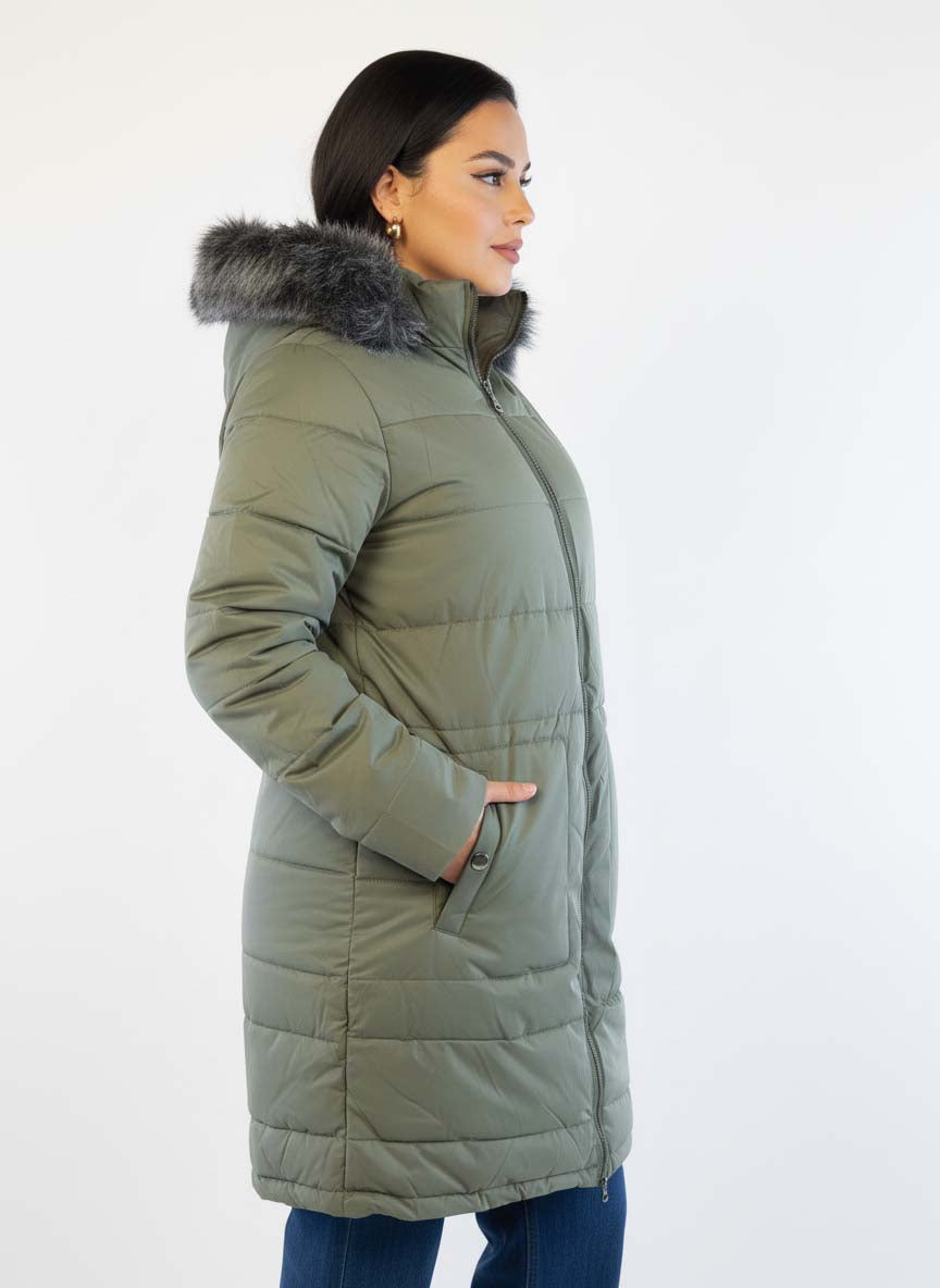 Chamarra capitoneada verde larga con elástico en cintura