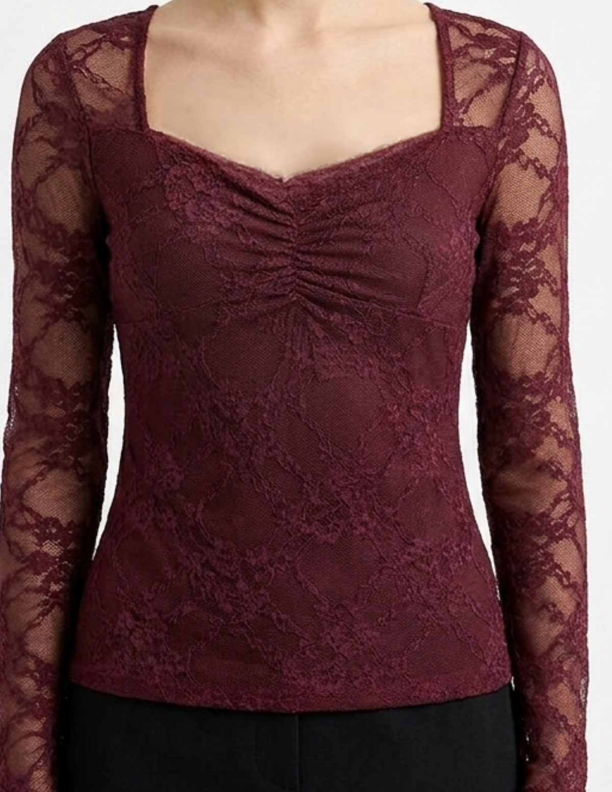 Blusa tipo mesh con plisado en pecho escote en espalda