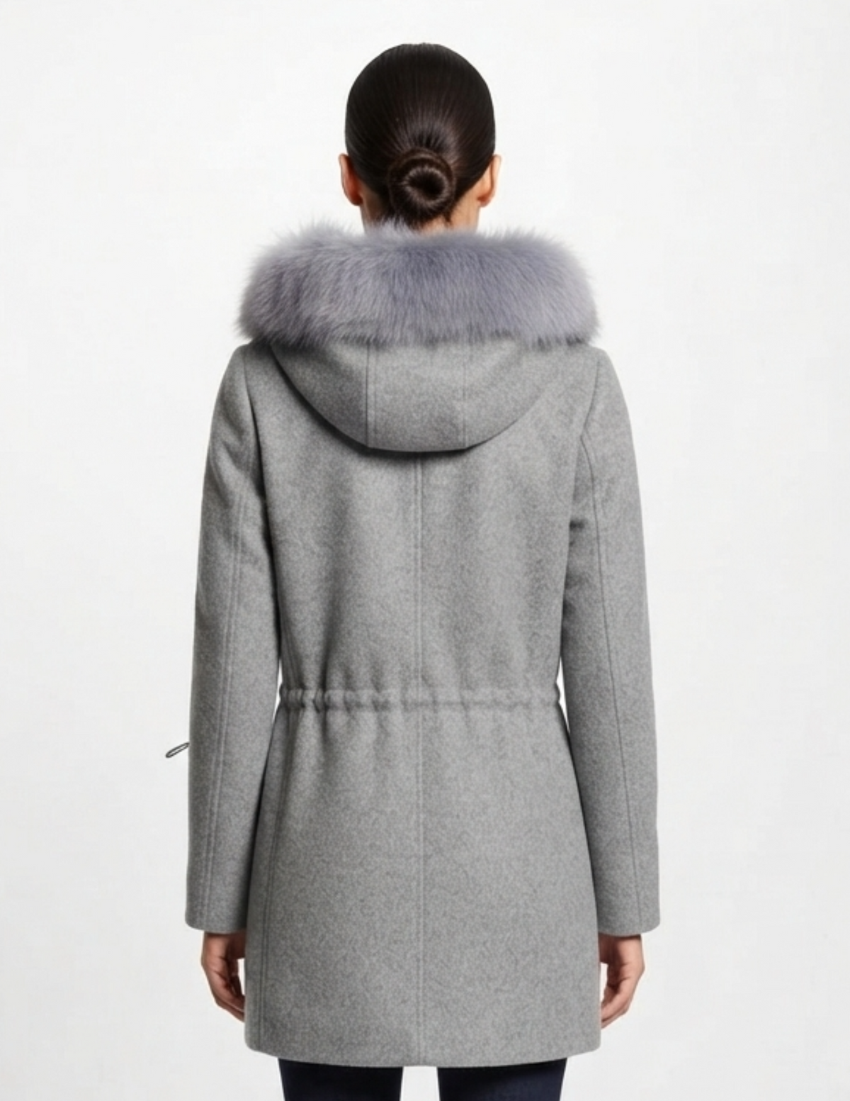 Abrigo gris con gorro y cintura ajustable