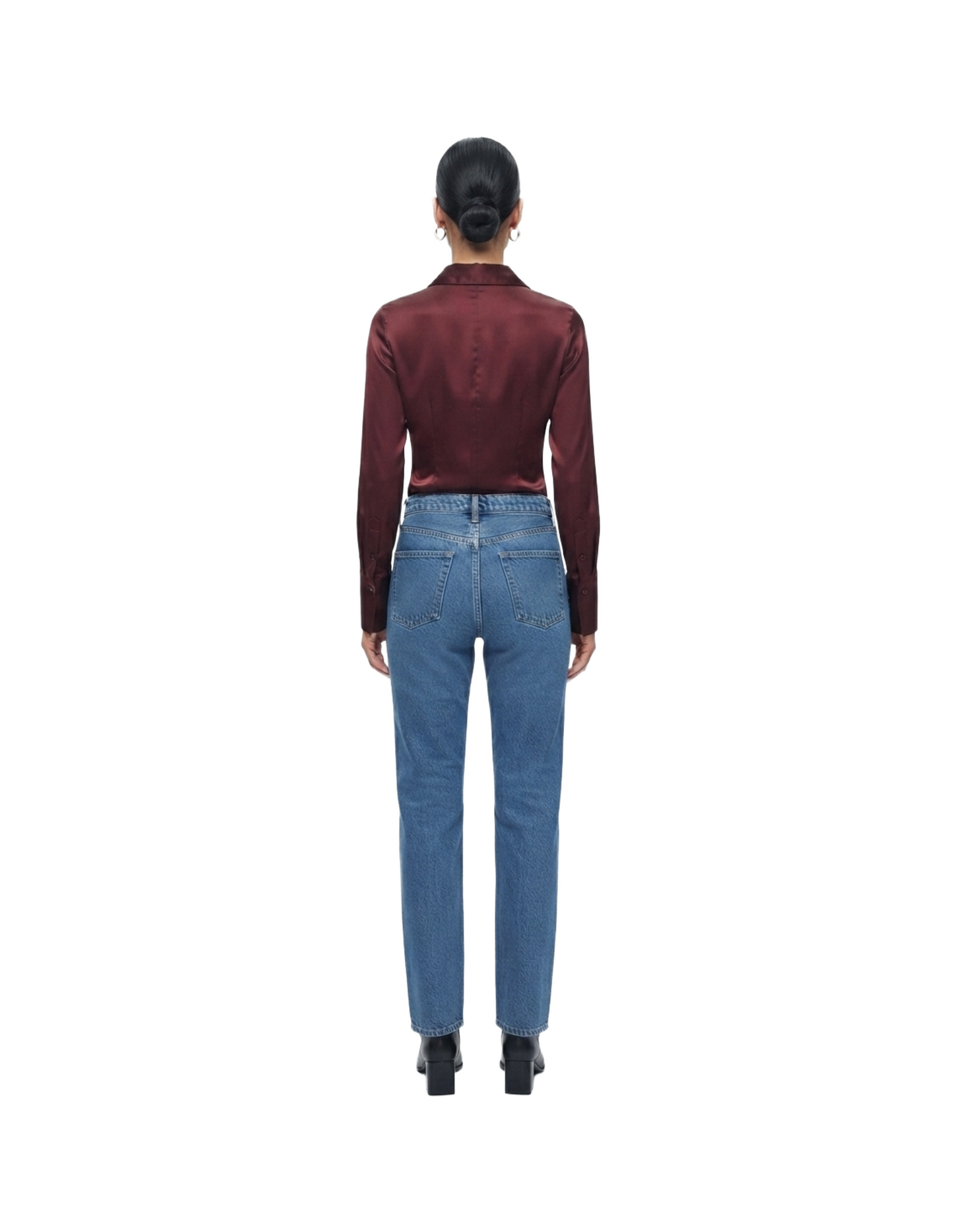Blusa satinada guinda tipo gotica