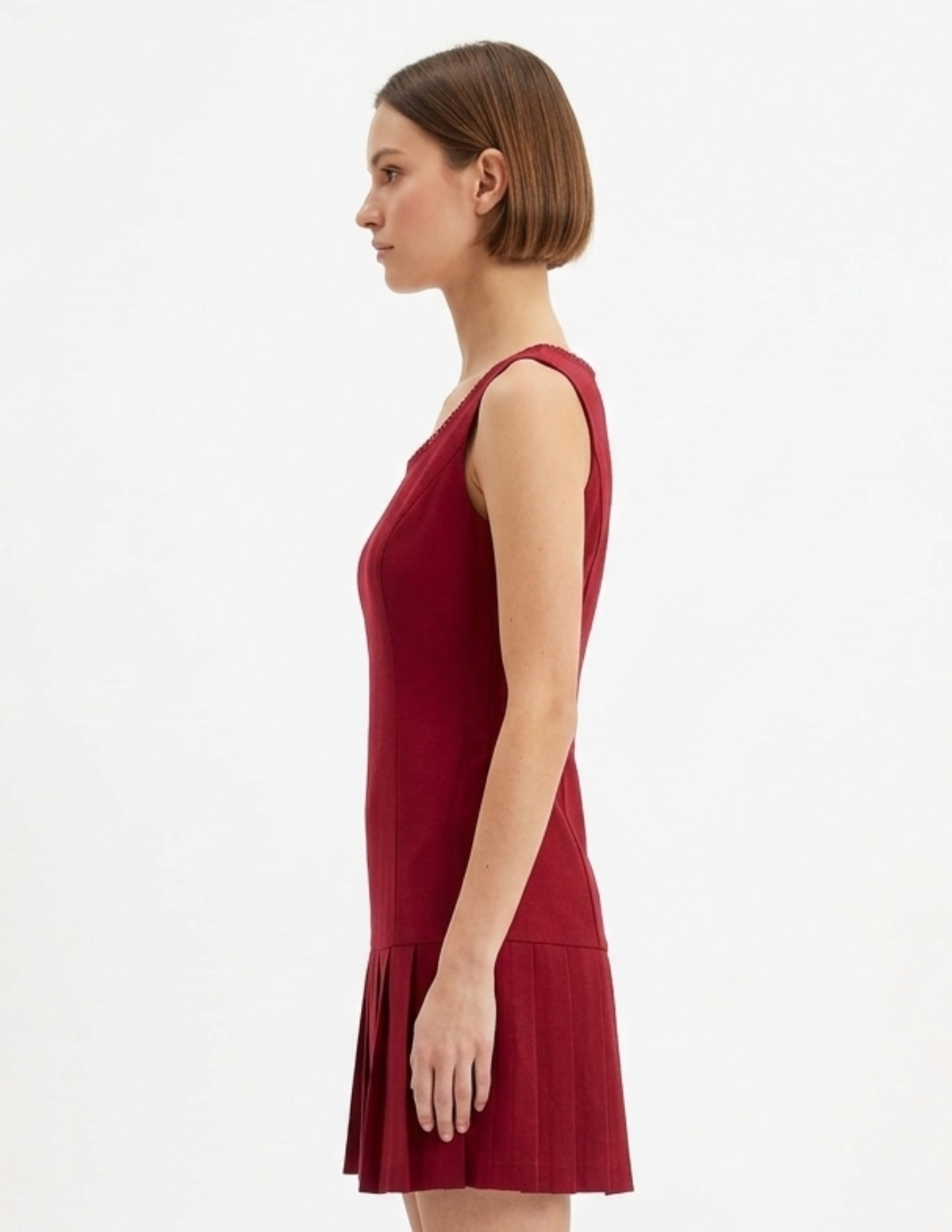Vestido rojo co falda tableada