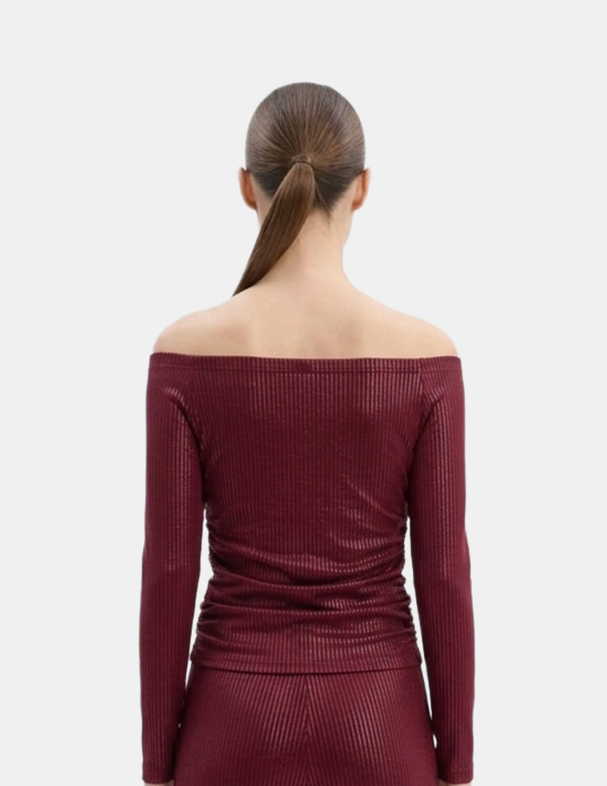 Conjunto acanalado satinado de blusa plisada y pantalón