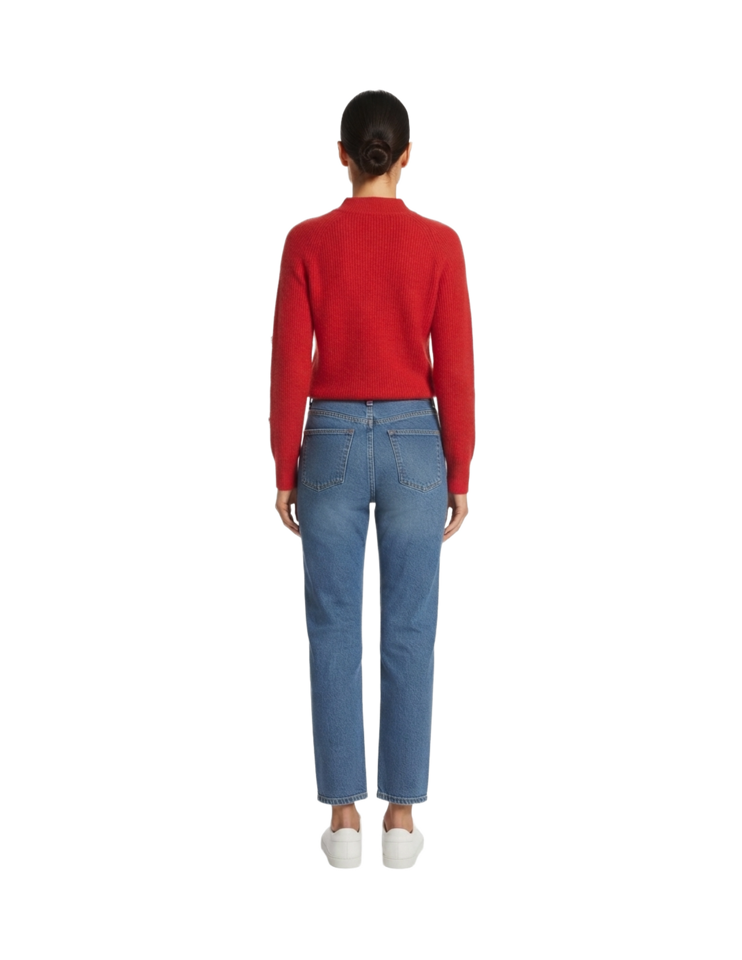 Sueter rojo cuello alto con botones decorativos