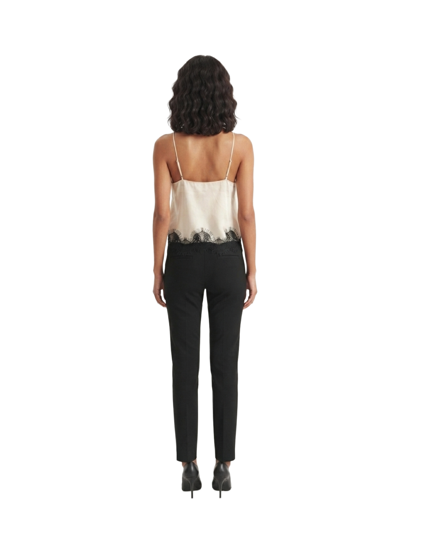 Blusa de tirantes corte asimétrico color hueso con detalles de encaje