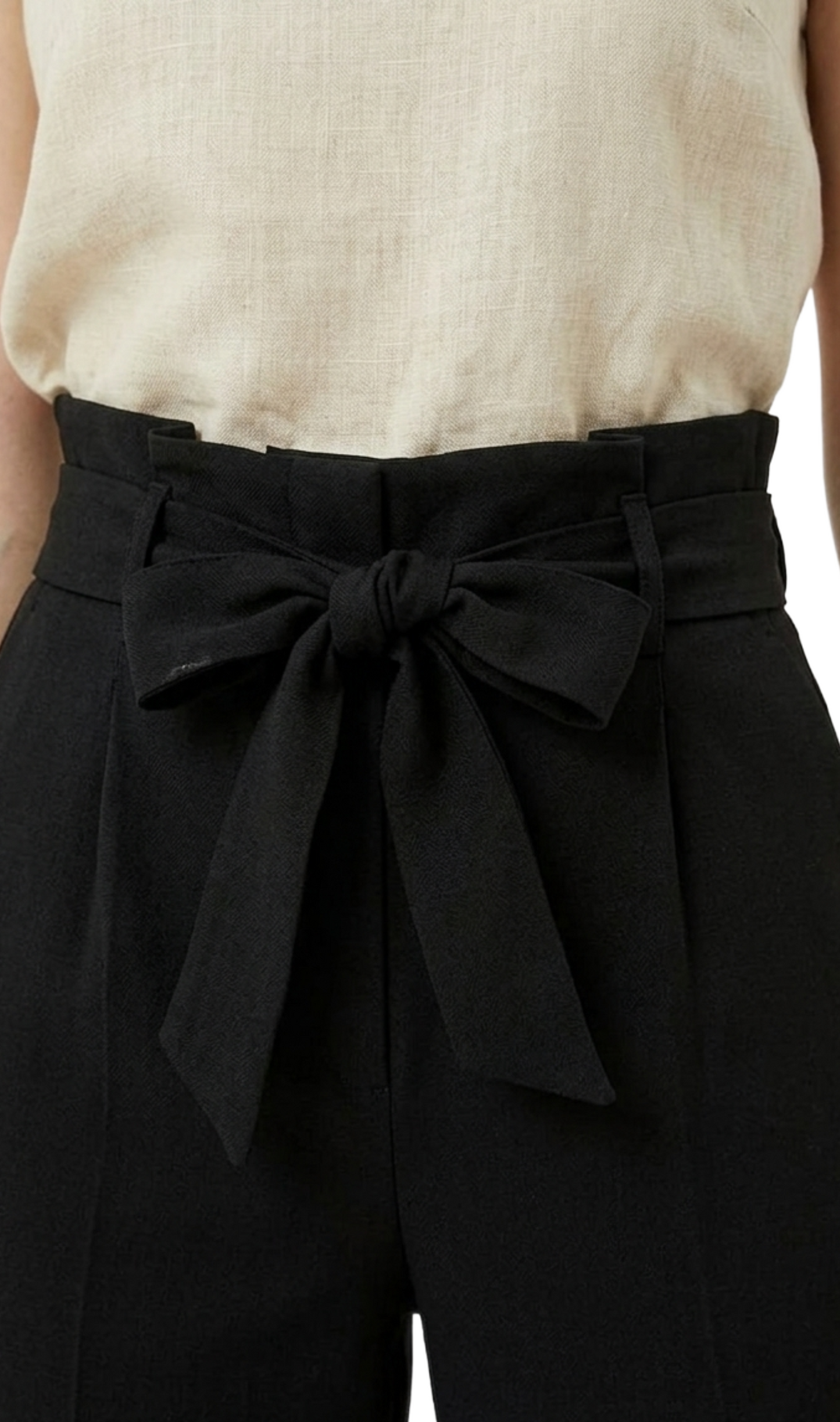 Pantalón negro de vestir con cinturón de tela