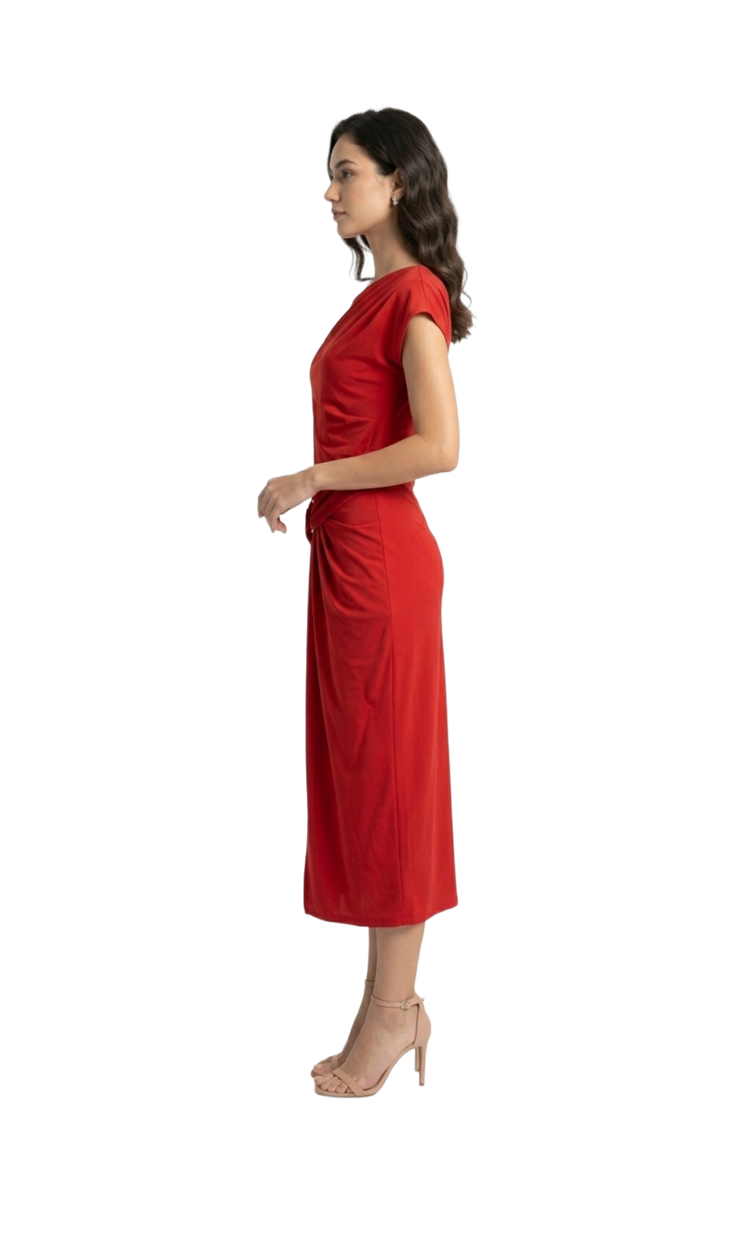 Vestido rojo con caida al hombro y detalle en cintura