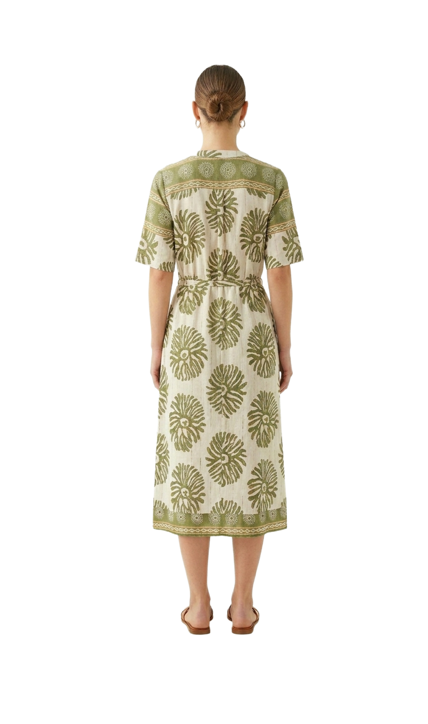 Vestido beige con detalles verdes estampados