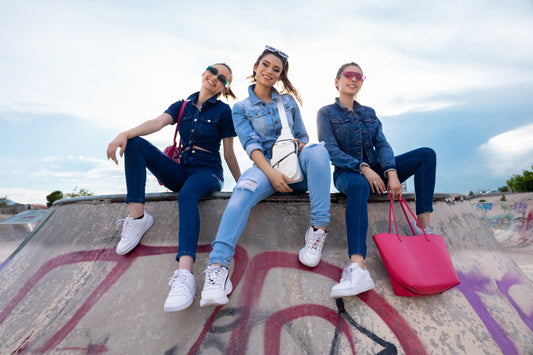 ¡La mezclilla es tu aliado este Regreso a Clases! 👖📒