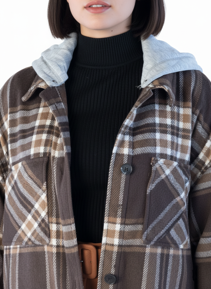 Abrigo calientito de cuadros con capucha