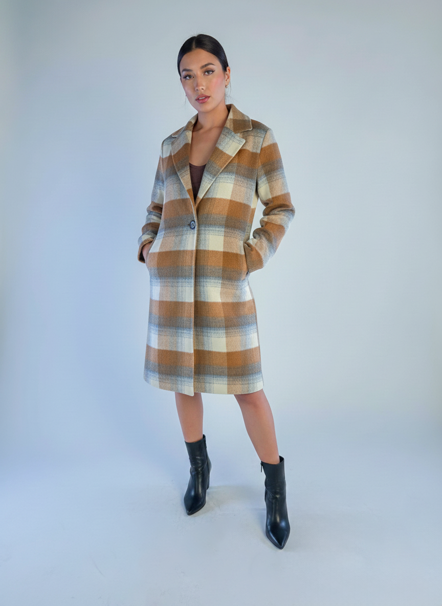 Saco cuadriculado con bolsas laterales cierre a un boton