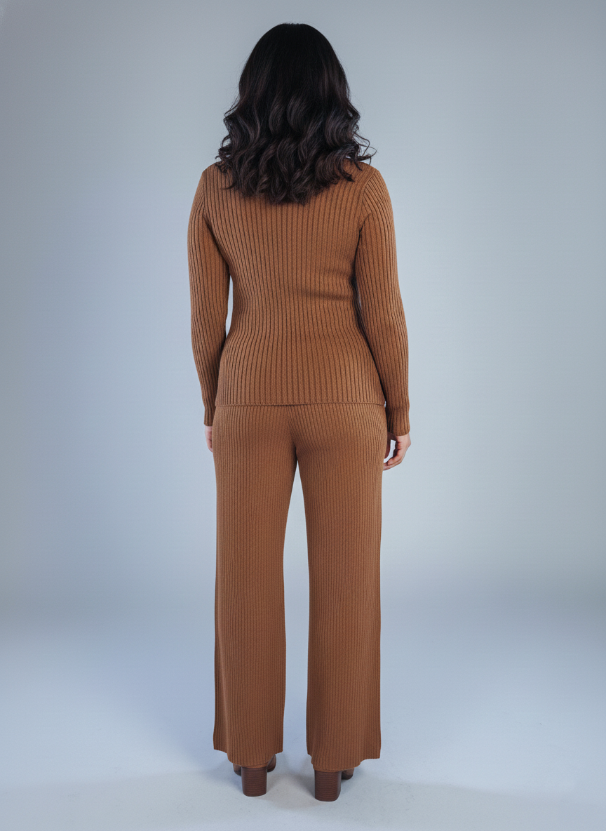 Conjunto cafe acanalado de dos piezas de pantalón y sueter