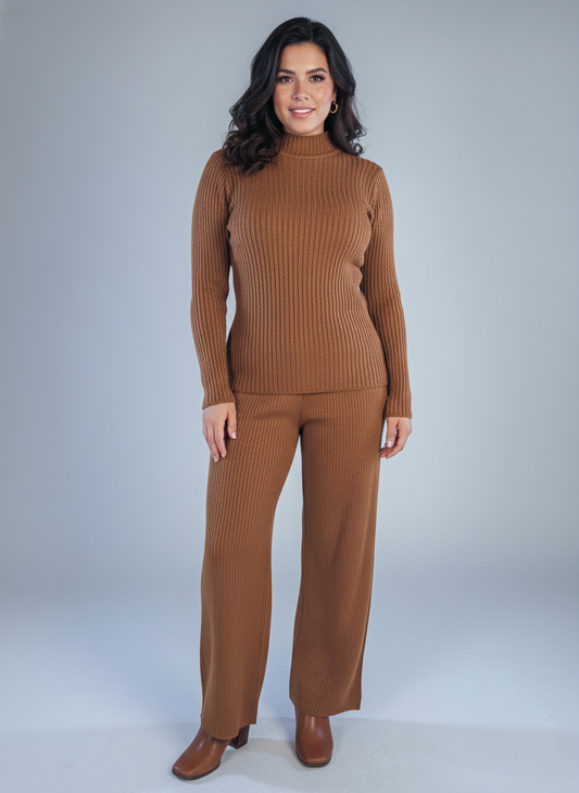 Conjunto cafe acanalado de dos piezas de pantalón y sueter