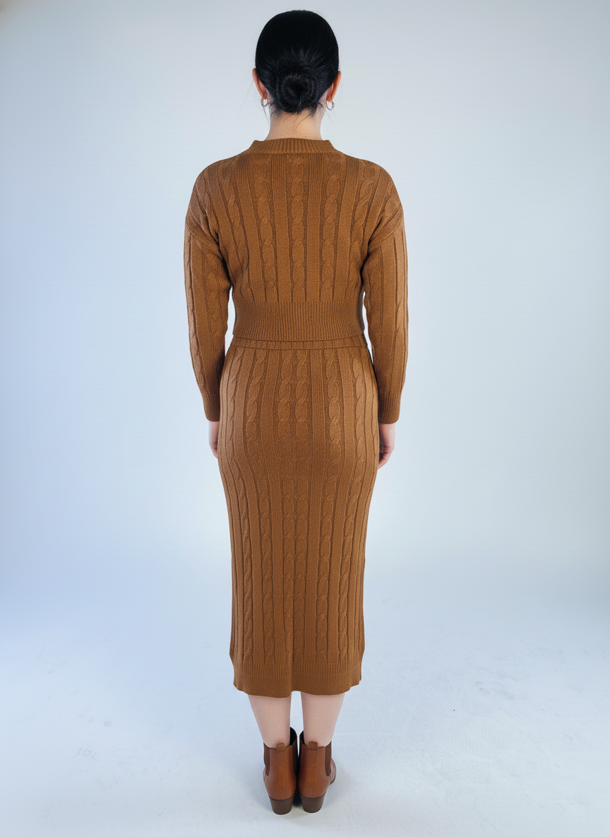 Conjunto cafe de dos piezas, crop top trenzado y falda