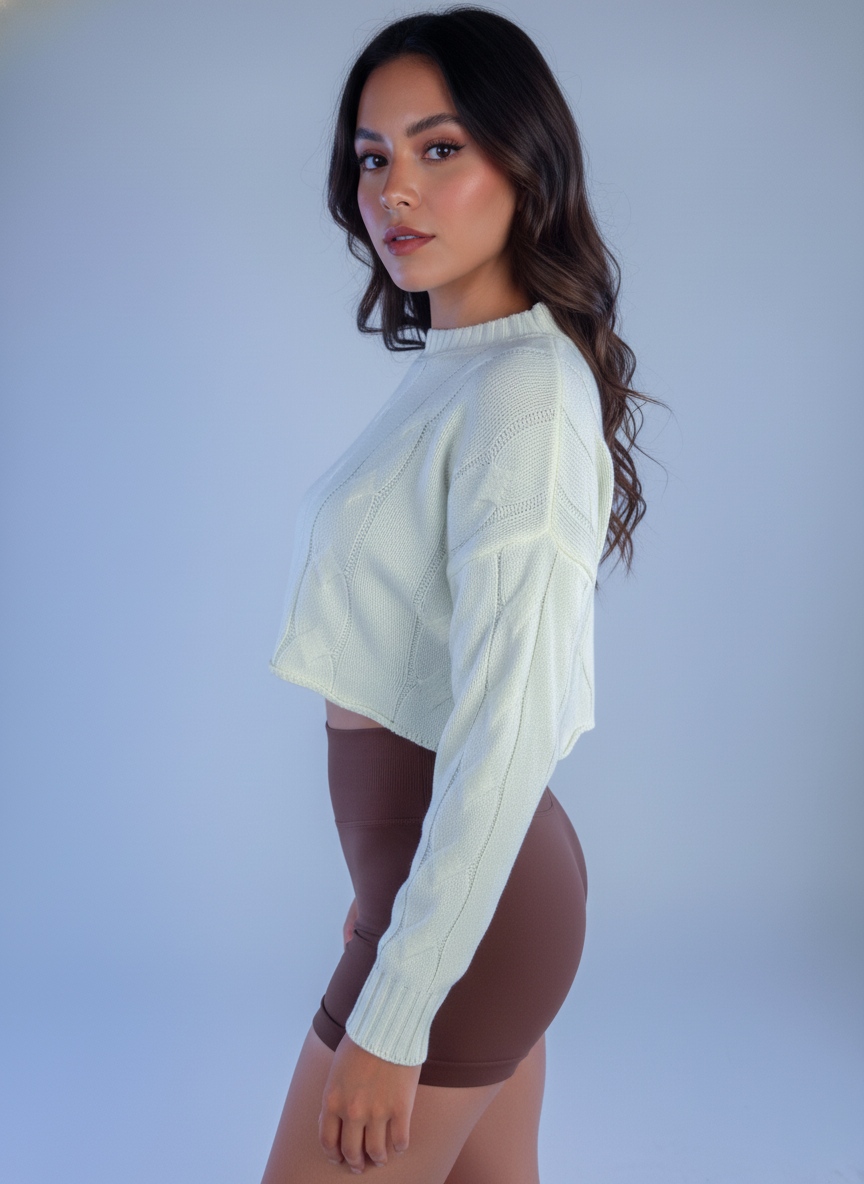 Suéter perla cuello redondo tipo crop top