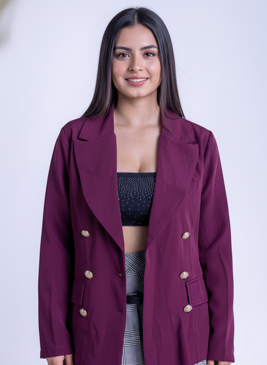 Saco morado con solapa y botones decorativos
