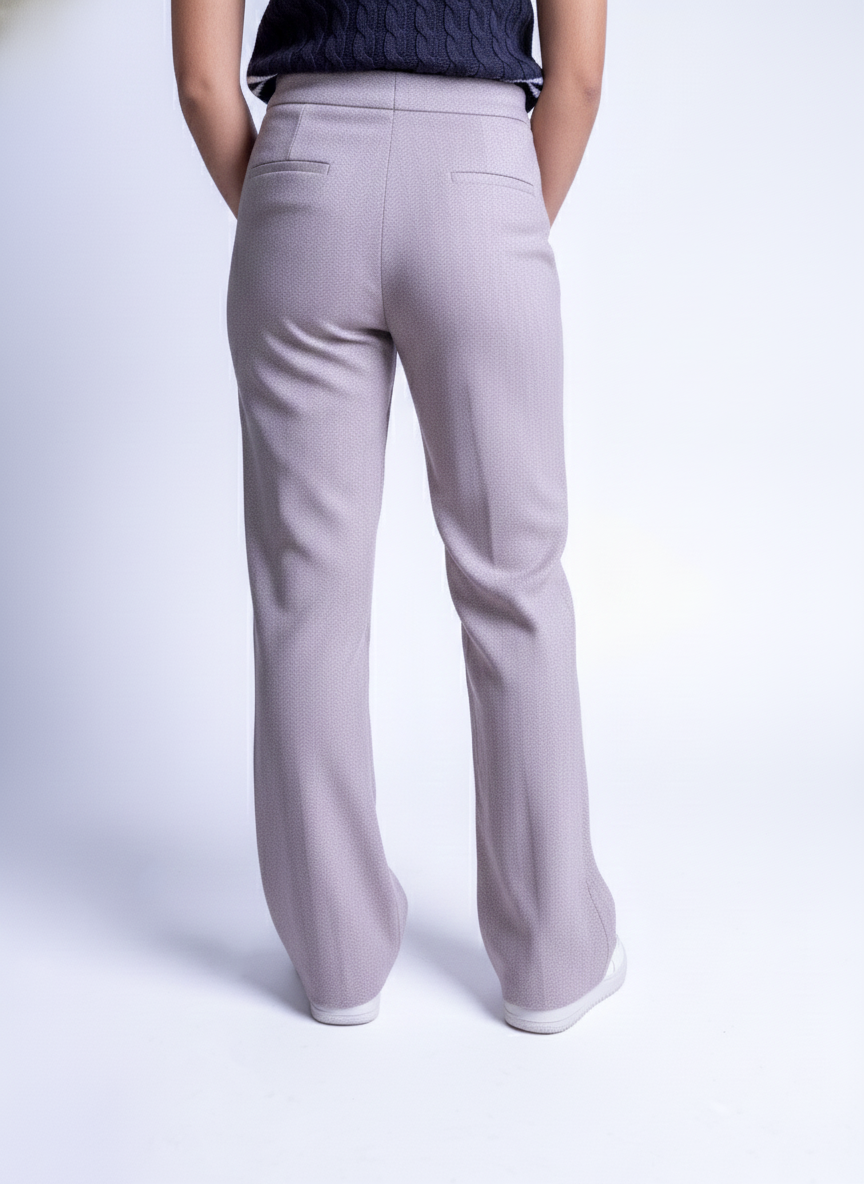 Pantalón beige jaspeado con pinzas de vestir
