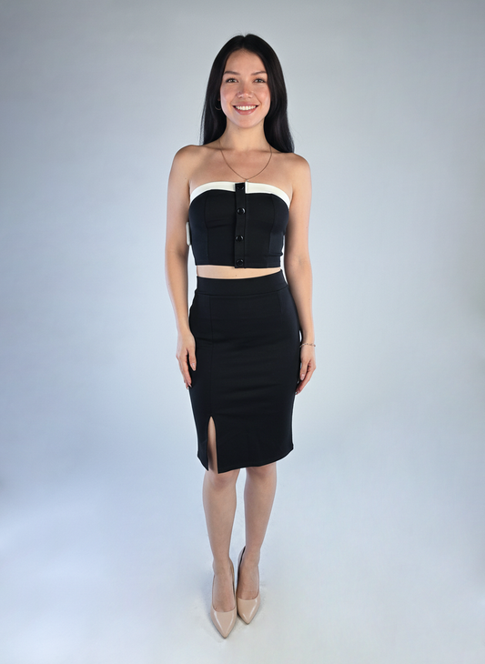 Conjunto de dos piezas de blusa strapple y falda con contraste