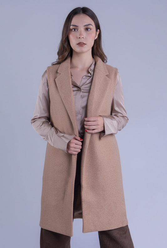 Chaleco beige abierto de invierno