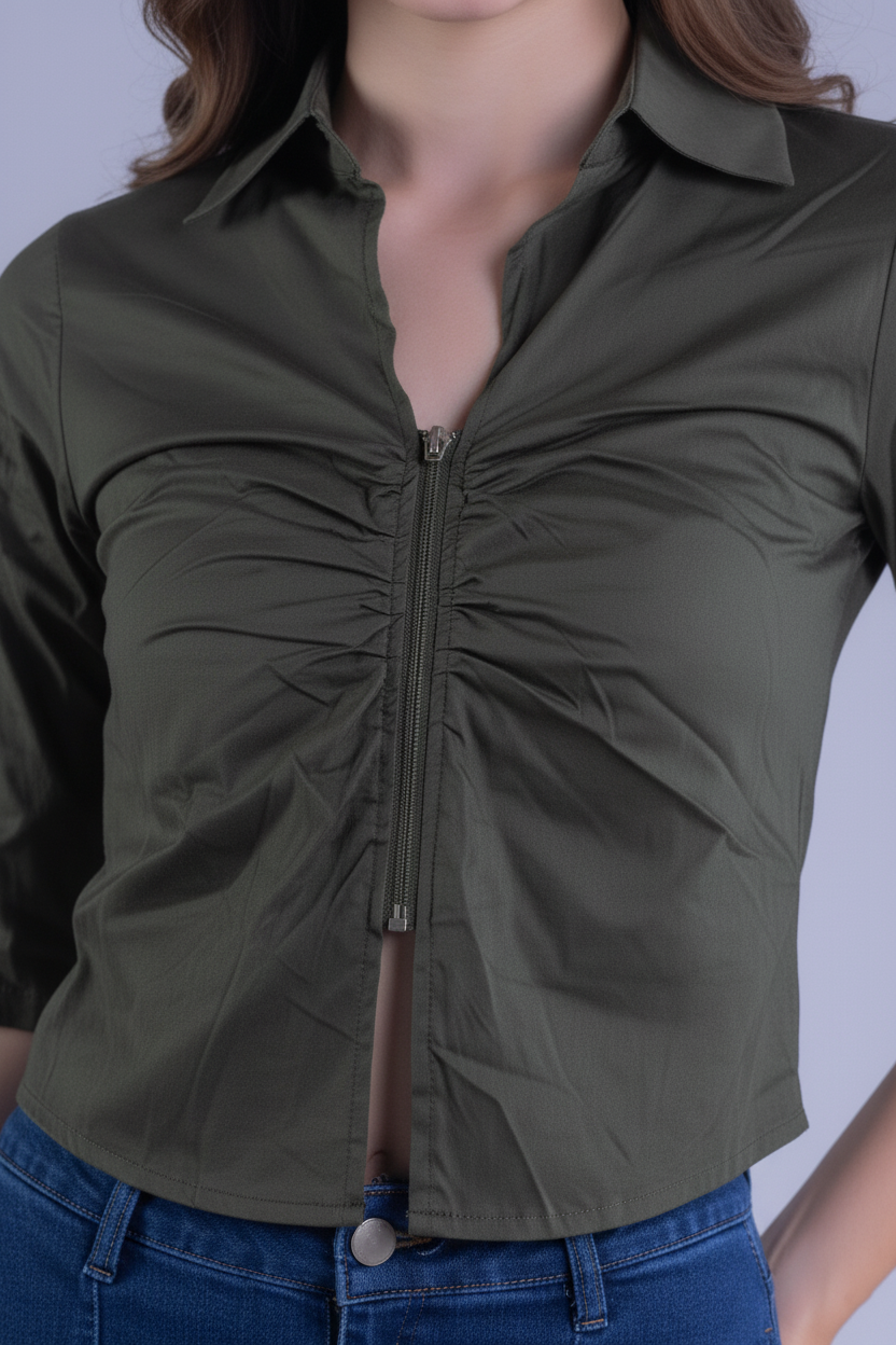 Crop top verde soldado abotonado