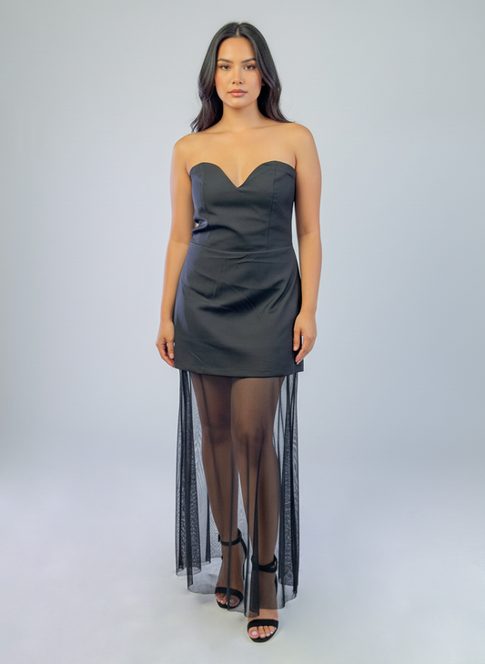 Vestido negro strapple con mesh