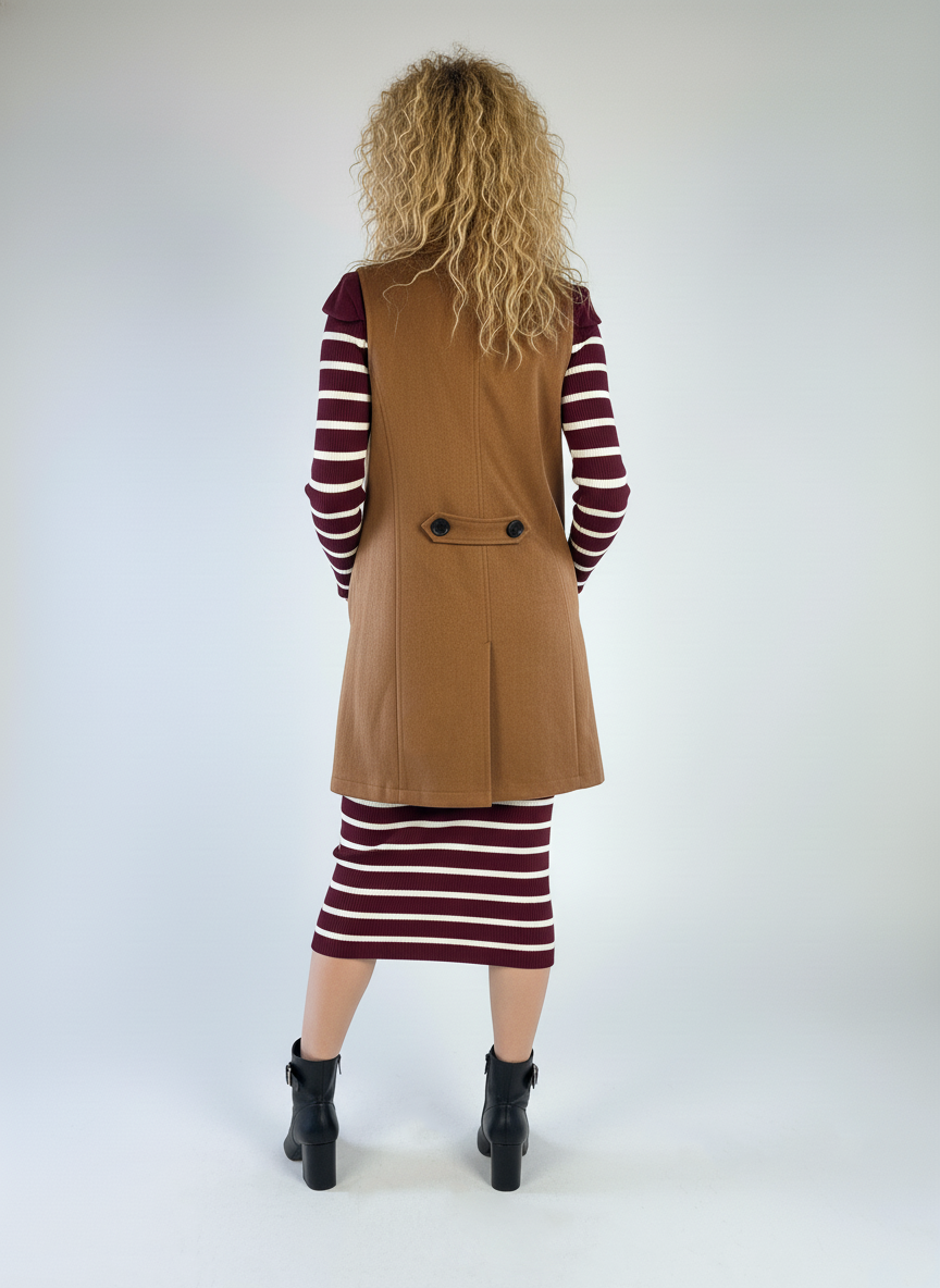 Chaleco cafe con botones laterales