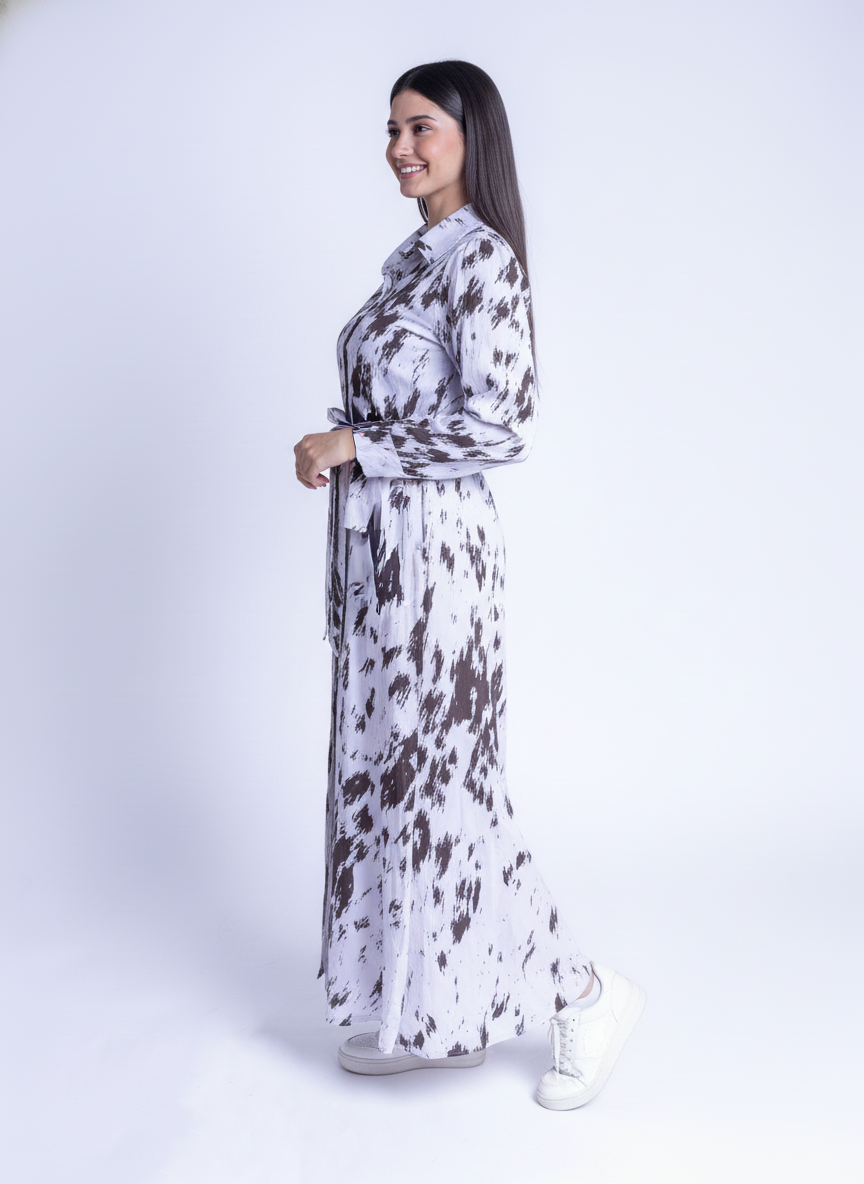 Vestido blanco abotonado con estampado animal print