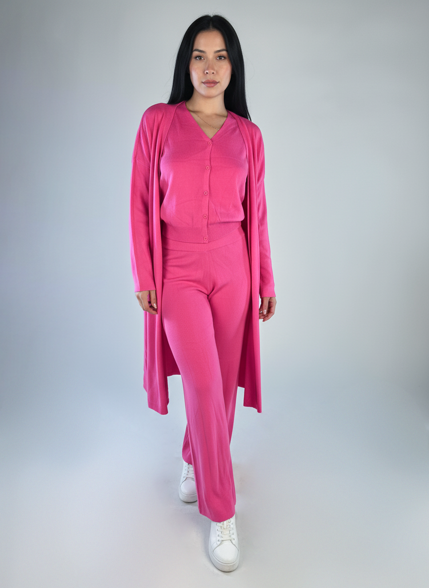 Conjunto rosa de 3 piezas: Blusa, cardigan y pantalon