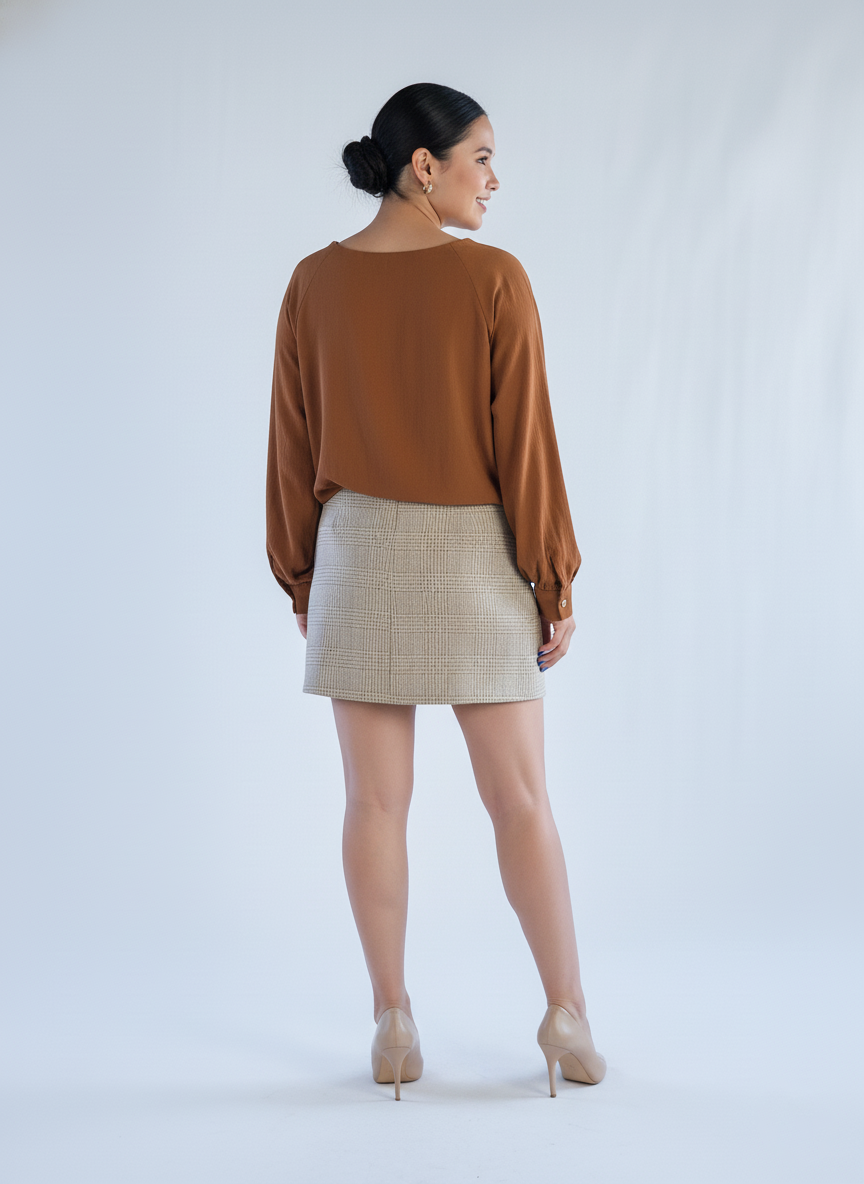 Blusa cafe cuello redondo manga suelta semi globo