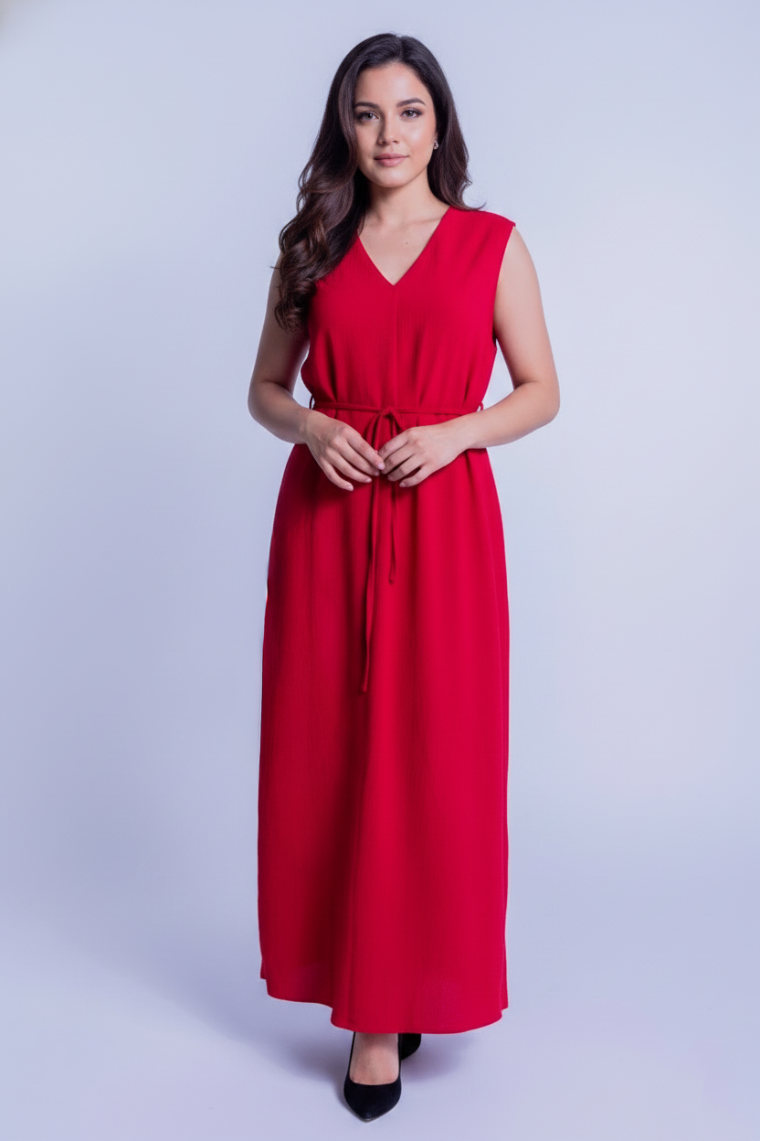 Vestido rojo con escote en V y cinturón de tela ajustable