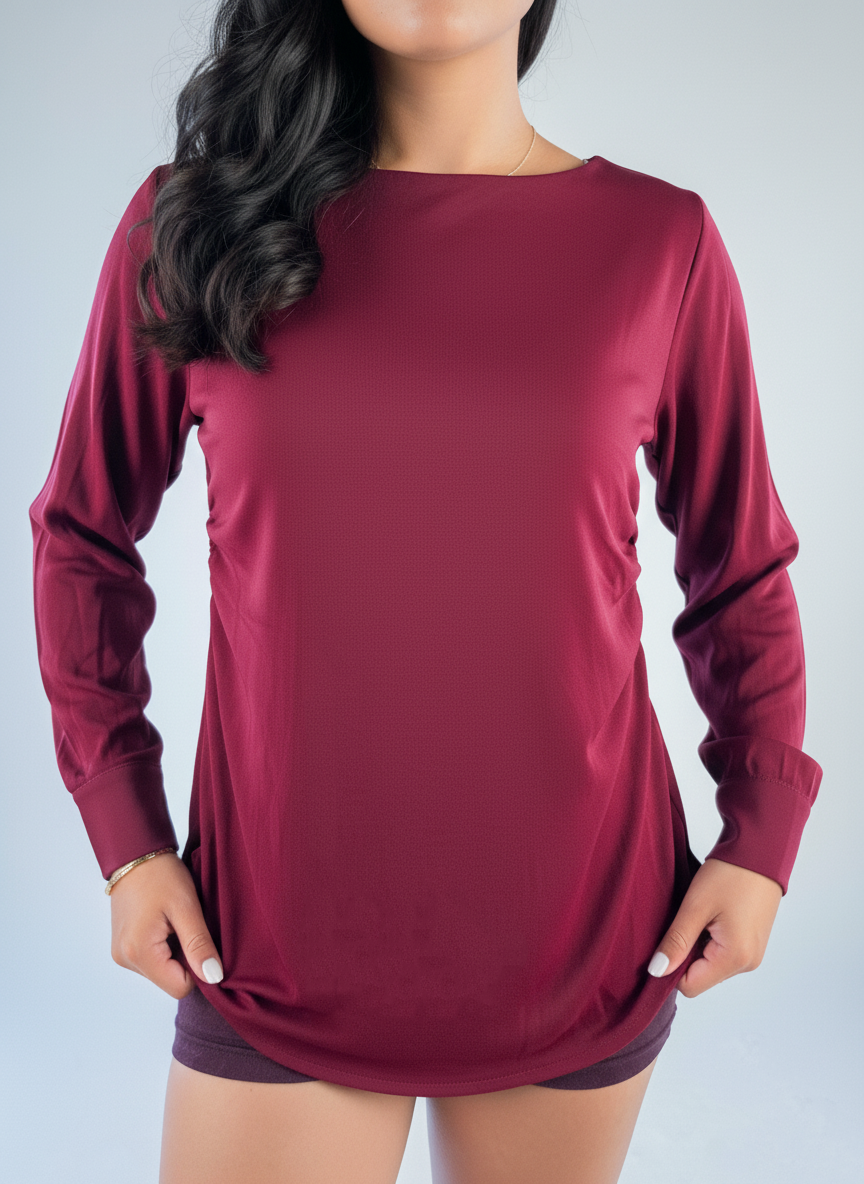 Blusa guinda manga larga con detalle en muñeca