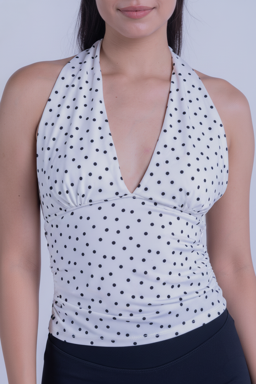 Blusa blanca de puntos tipo halter