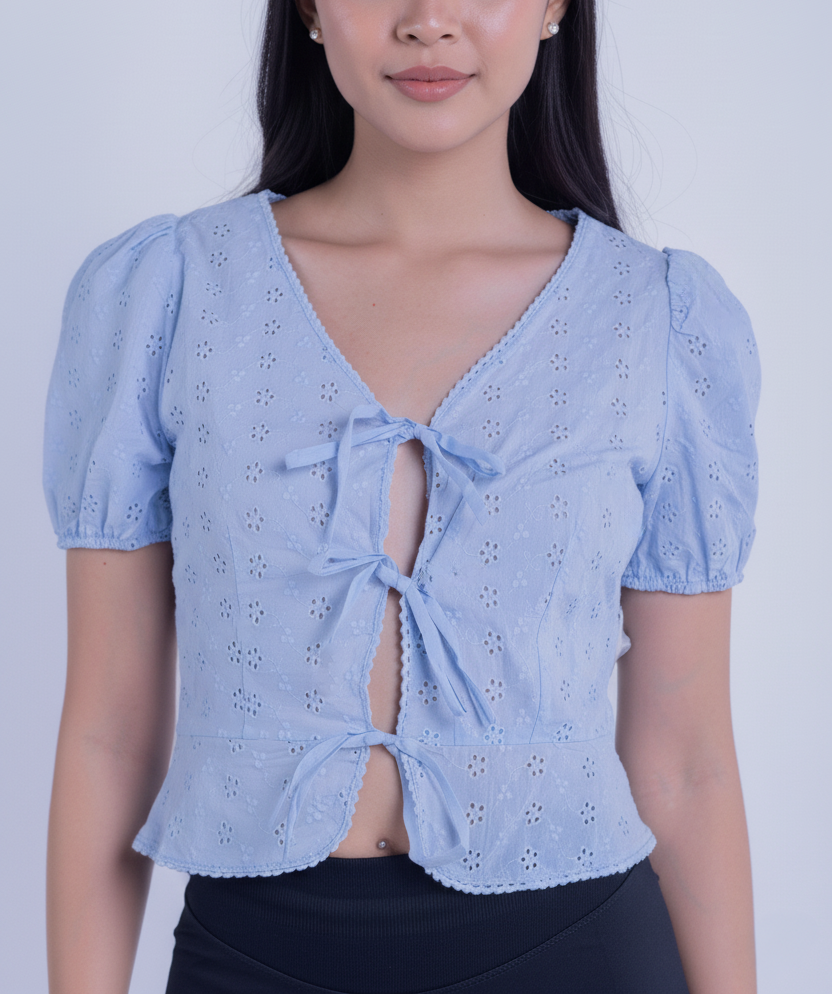Crop top azul escote con amarres en pecho