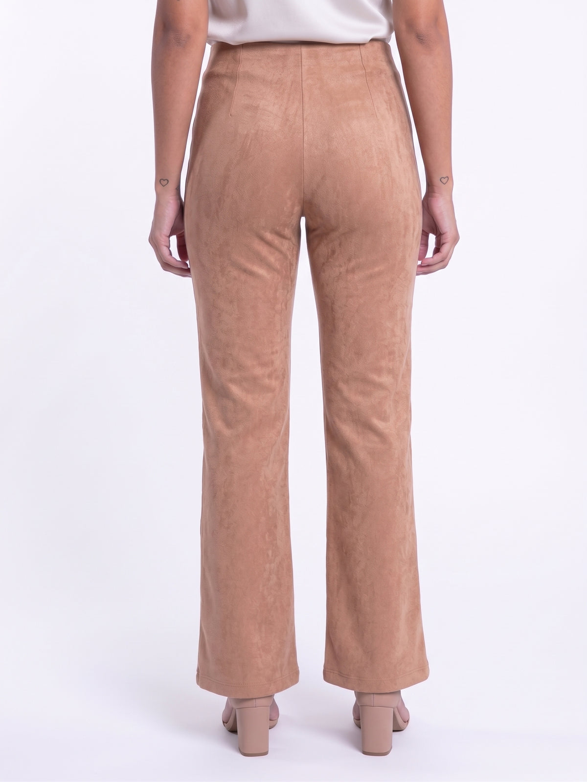 Pantalón de gamuza seccionado
