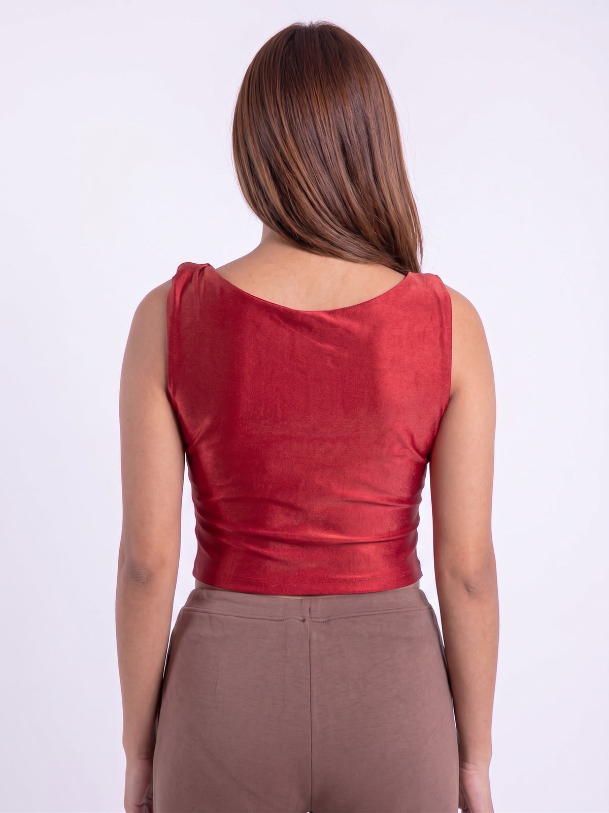 Crop top guinda con tirante torcido