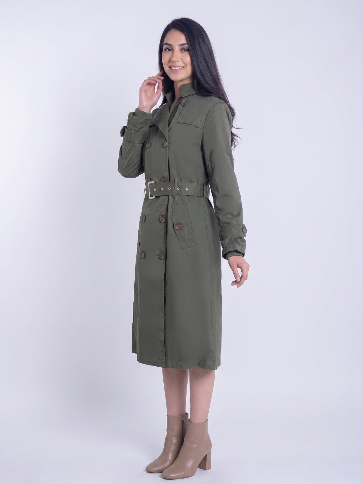 Gabardina con botones cruzados estilo europeo