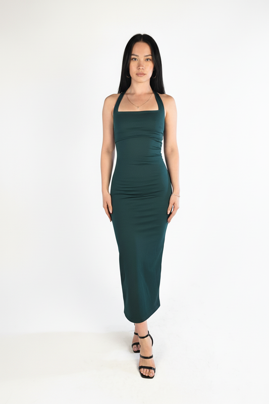 Vestido verde entallado estilo halter