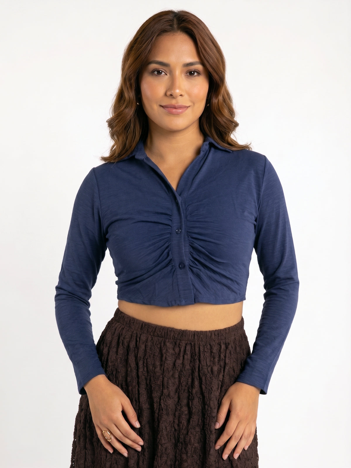 Crop top azul con plisado al centro acanalada