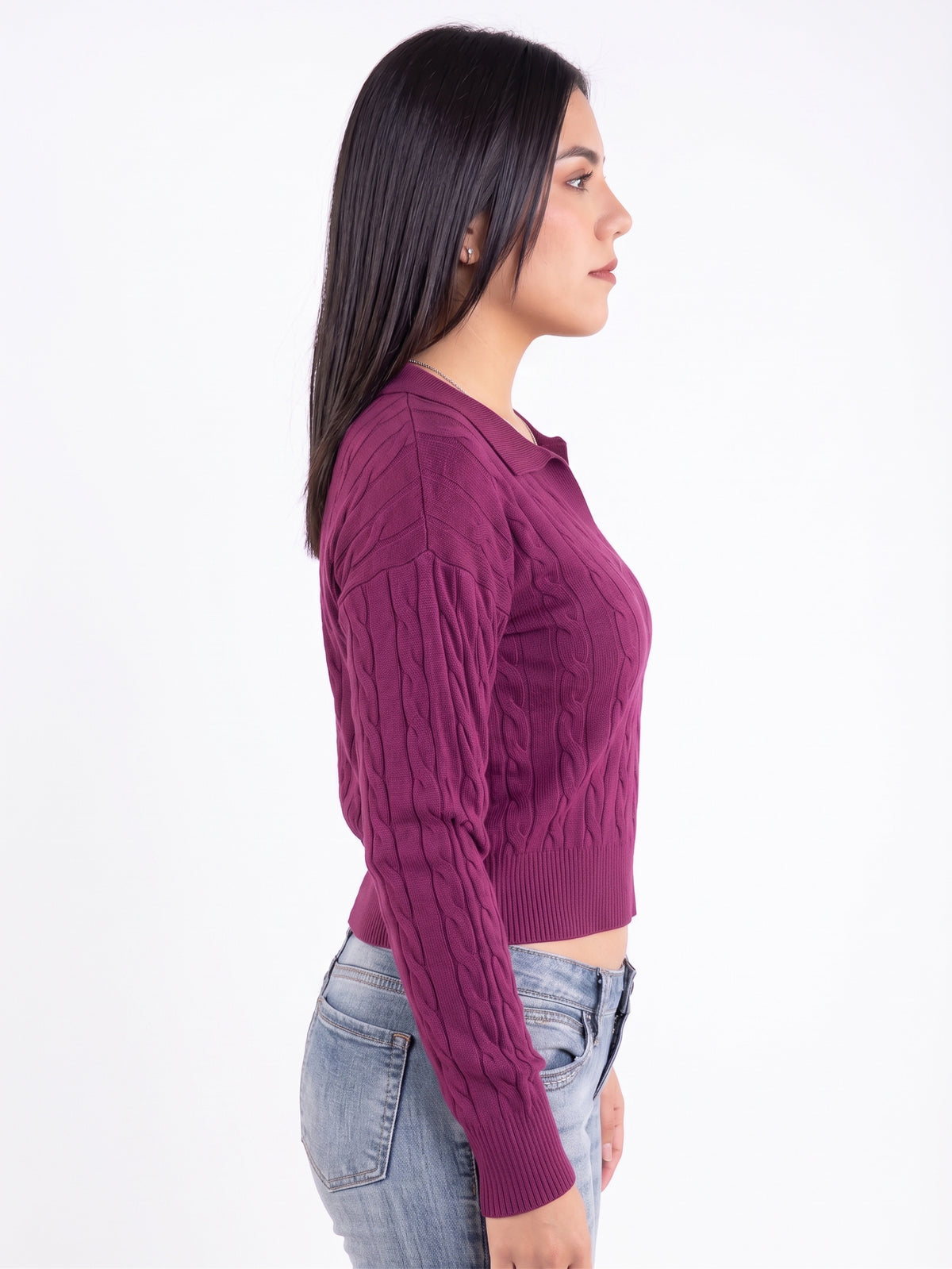 Suéter guinda trenzado cuello estilo polo