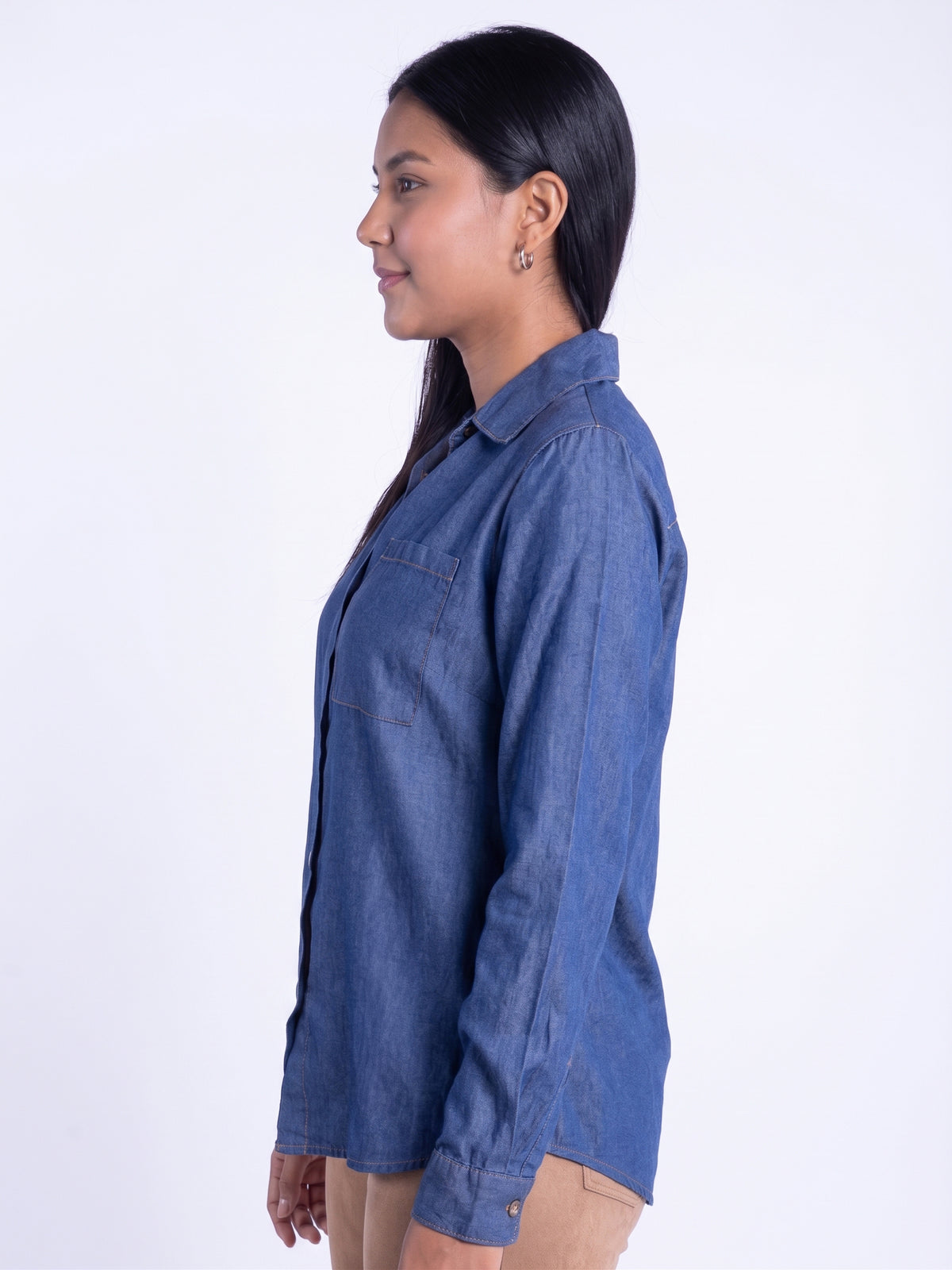 Blusa abotonada imitación de mezclilla manga larga