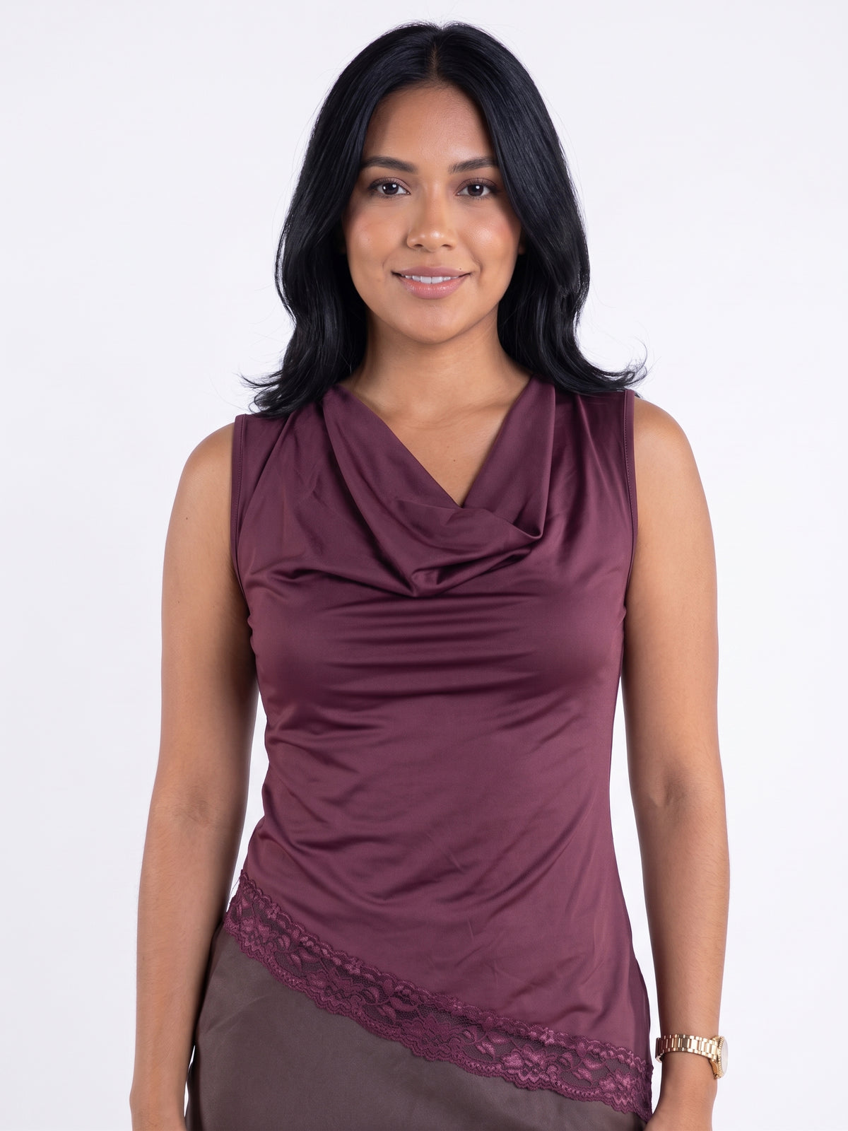 Blusa guinda cuello holgado