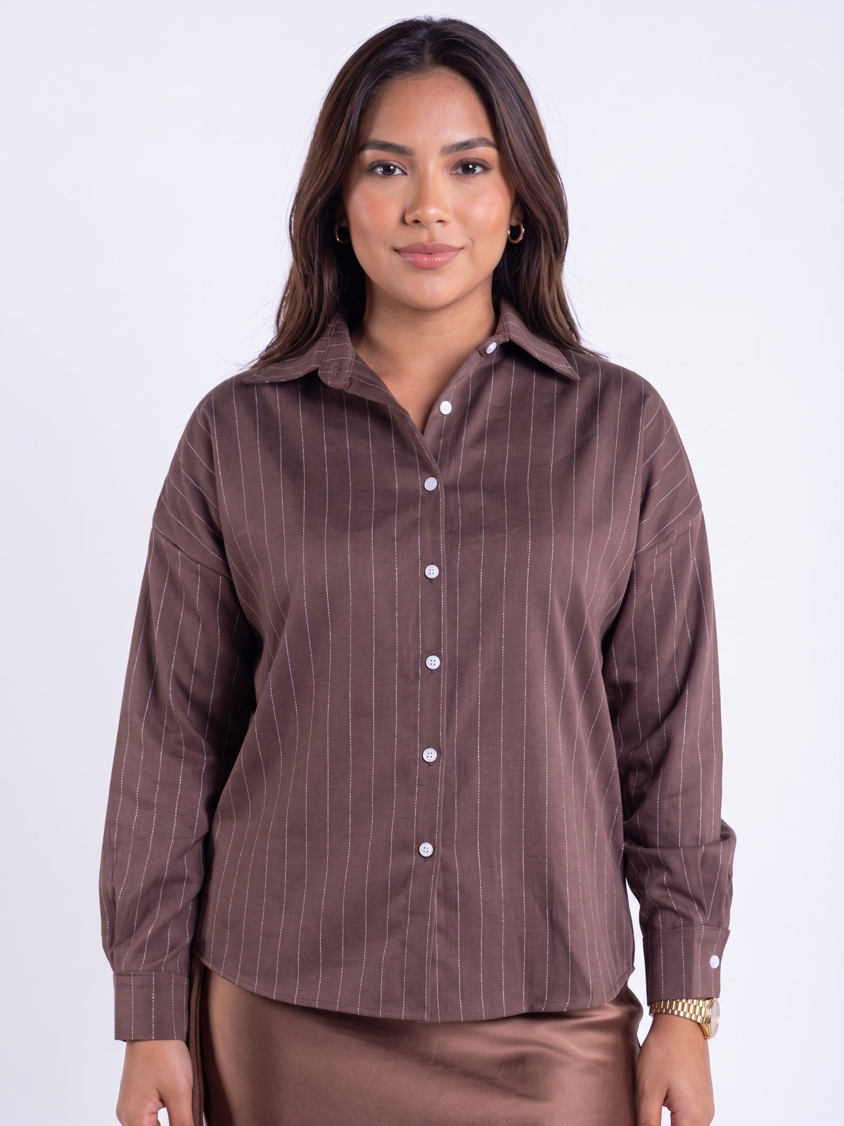 Blusa cafe a rayas abotonada