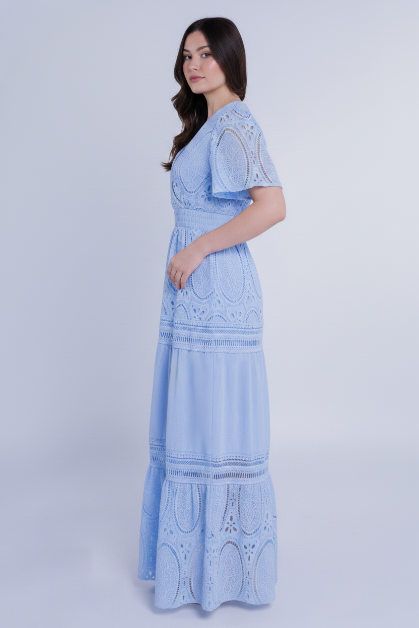 Vestido azul con bordado falda seccionada tipo boho