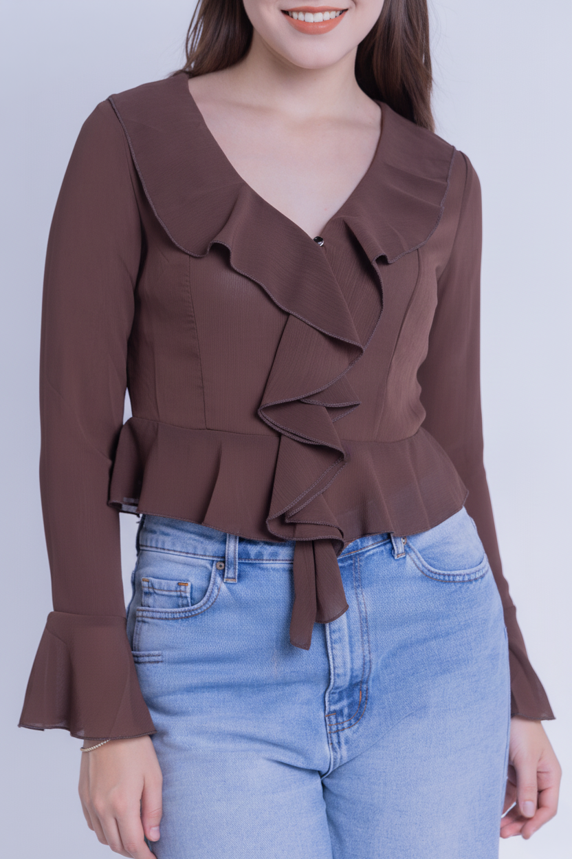 Blusa cafe con olanes tipo vaquera
