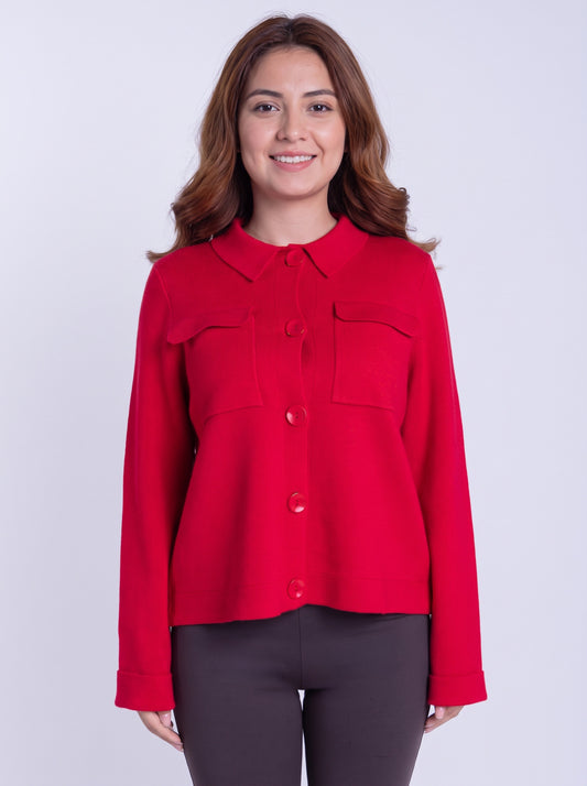 Suéter rojo con doblado en cuello