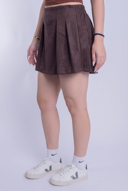 Falda short con doble pinza cafe