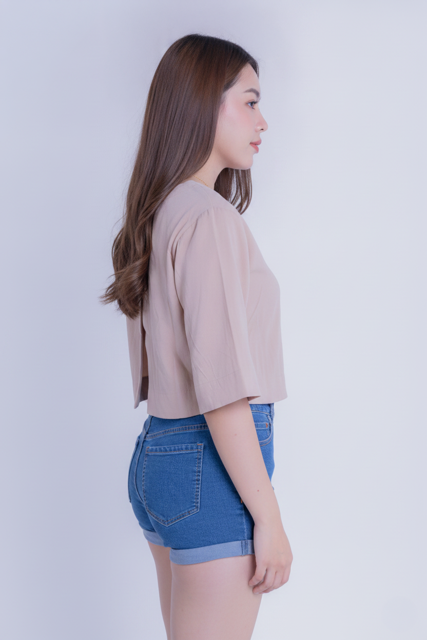 Blusa cafe con escote en la espalda